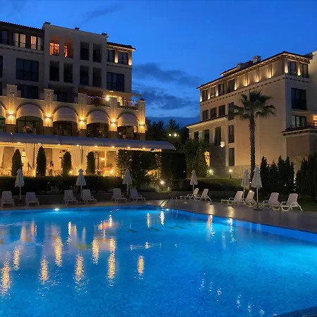Lägenhet Art 'kyu Ivan' - Terrace And Patio Just Infront Ot The Pool - Greenlive