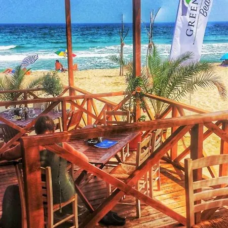 شقة Private Art Studio - Ground Floоr With Terrace And Green Patio Just Infront Ot The Pool - Just Infront Of Kavatsi Beach *